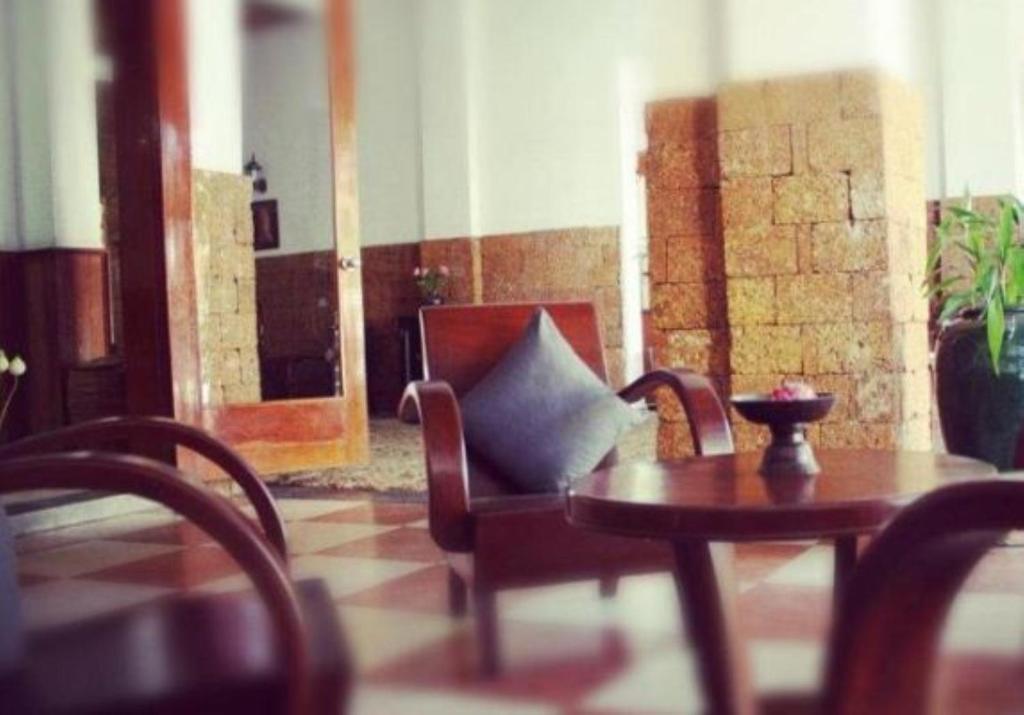 Kambuja Inn Phnom Penh Esterno foto